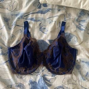 New Without Tags Wacoal Bra - beautiful lace
